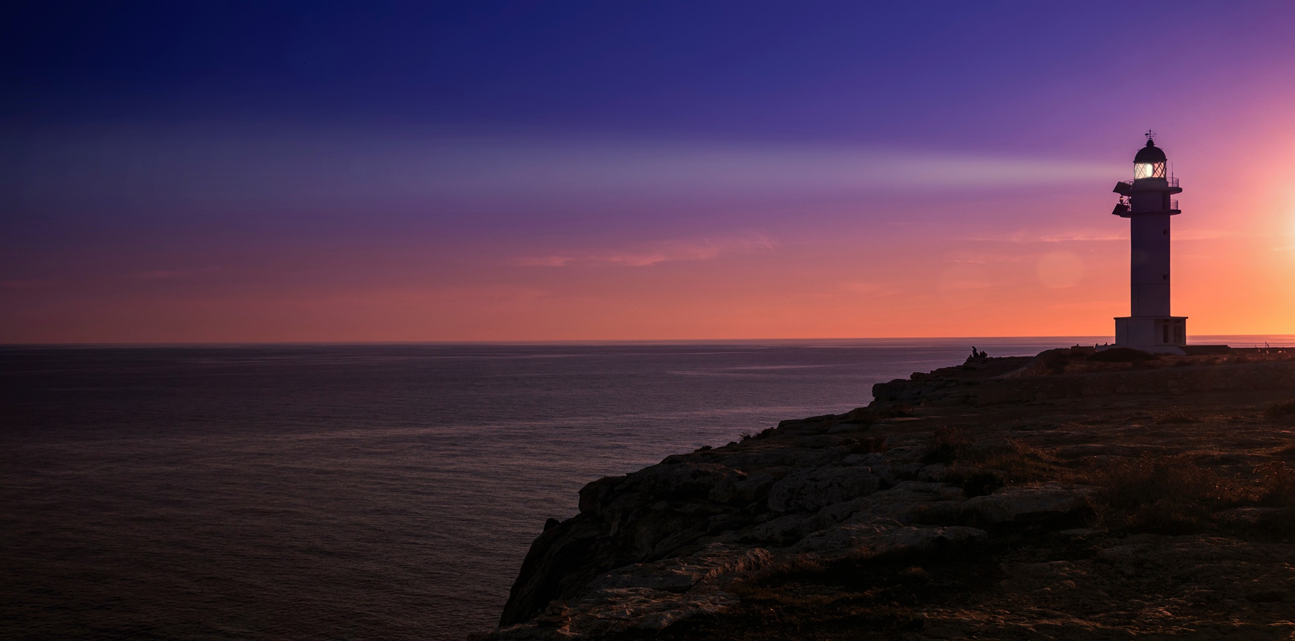 lighthouse on cliff